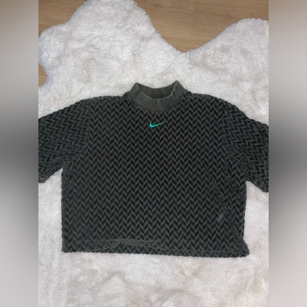 Nike Everyday Mod Boxy Top Olive size M